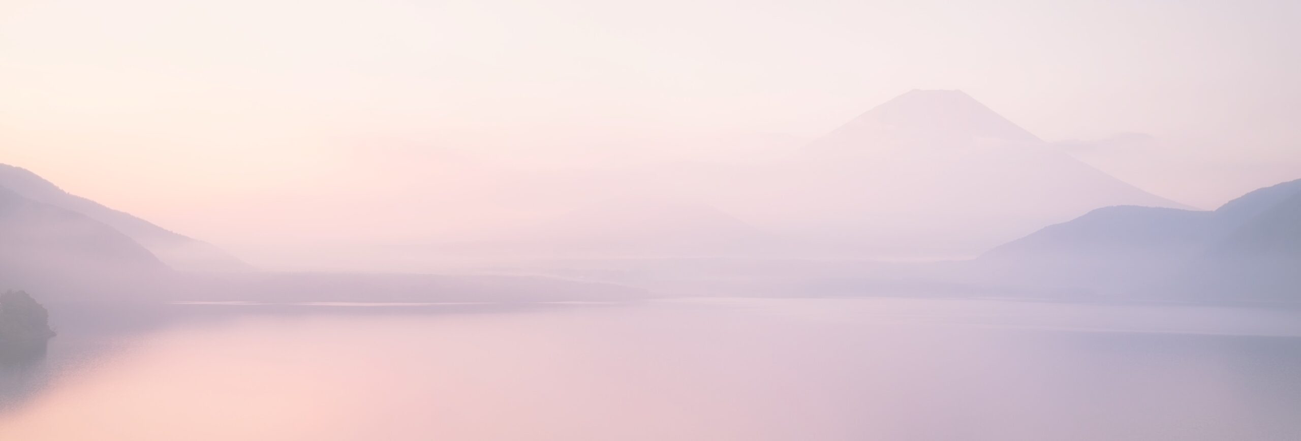 View of Mt.Fuji over Lake Motosu